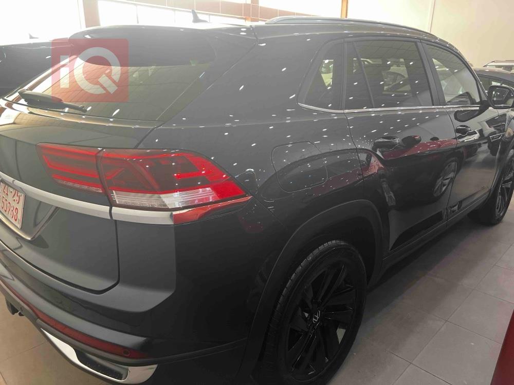 Volkswagen Atlas Cross Sport